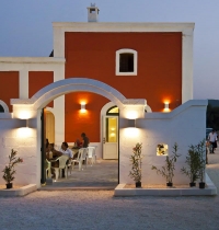 La nuova sede del ristorante-pizzeria Gli Archi